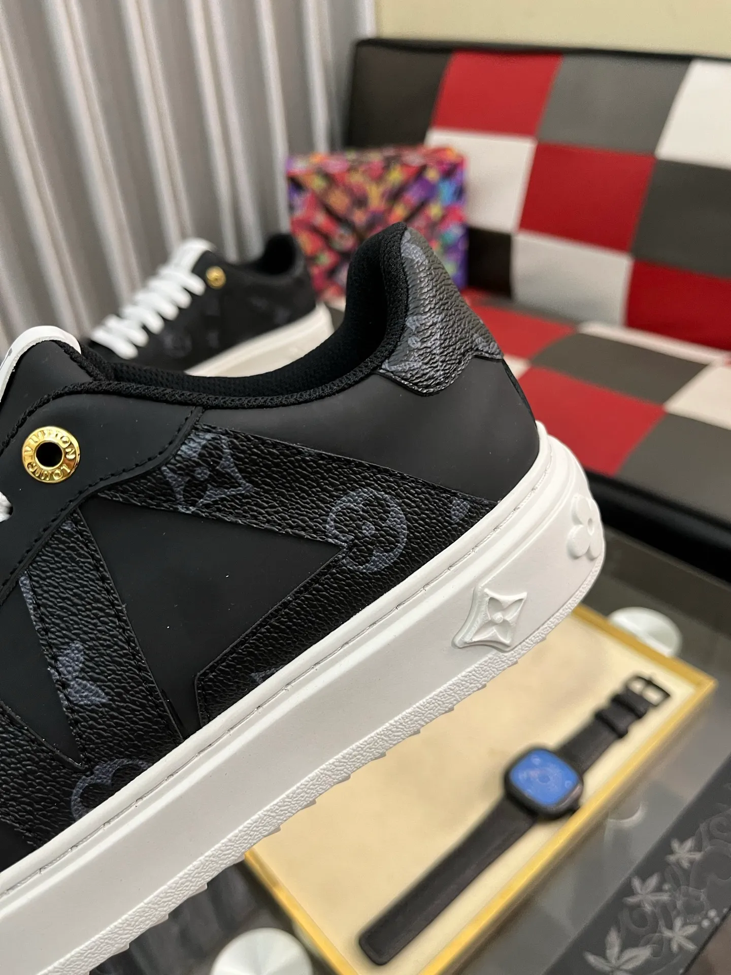 Men's shoes 💰520⌚️⌚️LV Louis Vuitton. The latest fashionable casual shoes are popular in physical stores. New spring and summer comfortable imported custom original cowhide, unique jacquard fabric element design. With sheepskin lining, Lv original bottom, [sun][sun] high-end packaging and high quality💪Details determine the quality, you can enter and leave the counter at will, welcome to compare🇮🇹Number of sizes 38-445️⃣Color options available